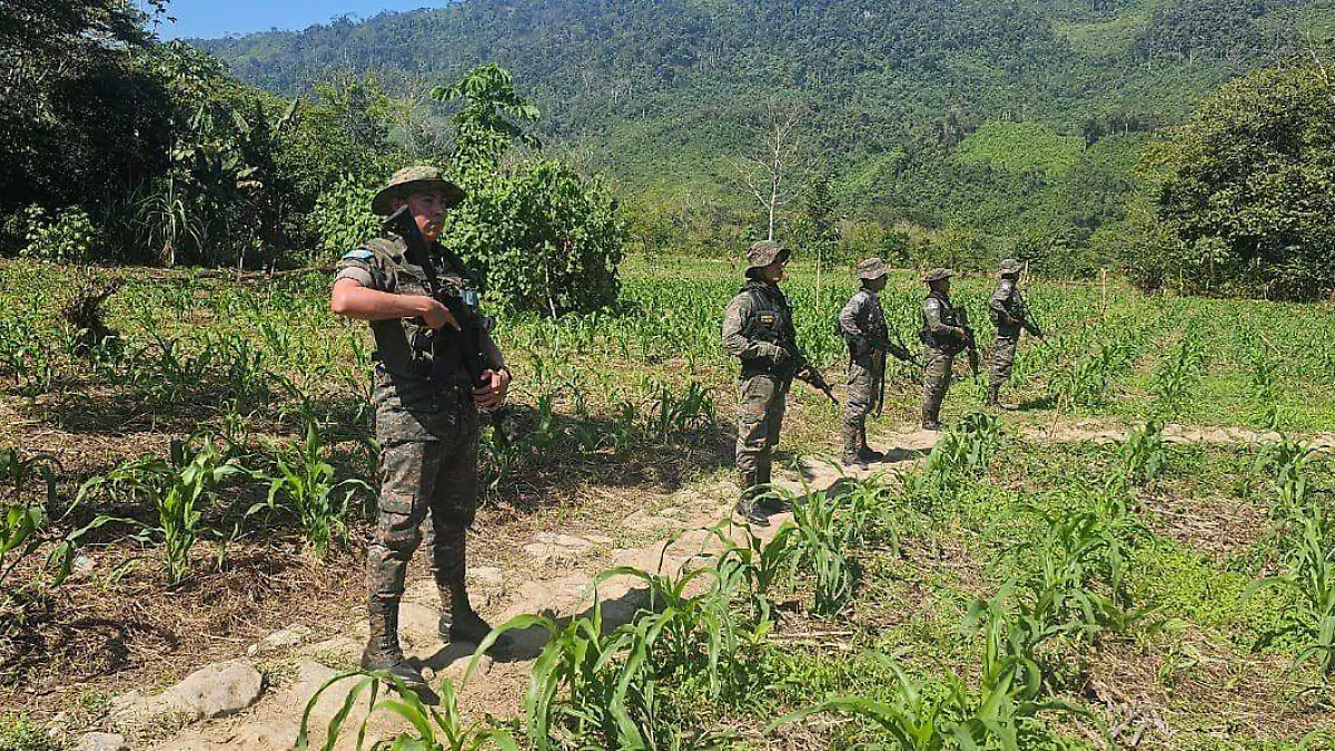 militars en Guatemala